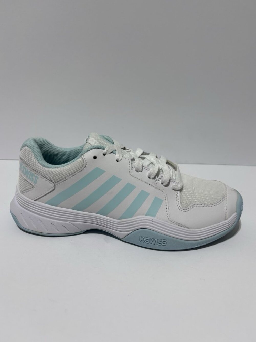 K-Swiss Women’s Court Express White Pickleball Shoes, Size 9 M